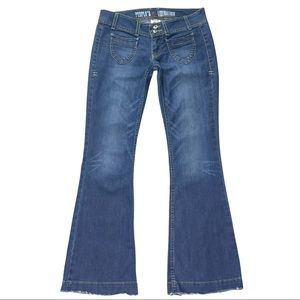 PEOPLE’S LIBERATION Low Rise Flare Bell Jeans Sz 26